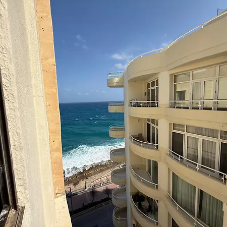 Panoramic Xl Penthouse Seafront * Sliema